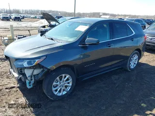 2019 Chevrolet Equinox LT z VIN 2GNAXKEV6K6124145, wystawiony jako IAAI lot #41763497 z przebiegiem 79 264 mil mil oraz . Historia ofert i sprzedaży dostępna na DreamBid. Obrazek 17.