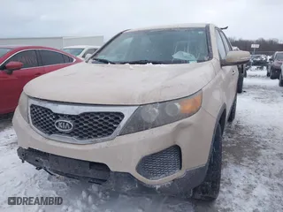 2011 Kia Sorento LX with VIN 5XYKT3A12BG094744, listed as a IAAI auction lot 41269618 with 199,618 mi miles. Bid and sale history available at carsss.com. Image 17.
