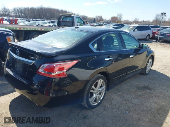 2013 Nissan Altima SV with VIN 1N4BL3AP7DN470960, listed as a IAAI auction lot 41968524 with 118,263 mi miles and . Bid and sale history available at DreamBid. Image 4.