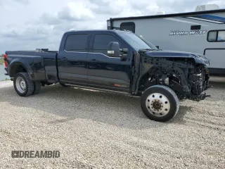2024 Ford Super Duty F-450 DRW XL with VIN 1FT8W4DM0REC65149, listed as a Copart auction lot 47088395 with 32,521 mi miles and Salvage Title. Bid and sale history available at carsss.com. Image 4.