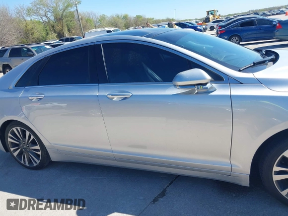 2017 Lincoln MKZ Hybrid Reserve with VIN 3LN6L5MUXHR609678, listed as a IAAI auction lot 41857482 with 66,013 mi miles. Bid and sale history available at carsss.com. Image 13.