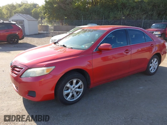 2011 Toyota Camry LE with VIN 4T1BF3EK2BU639667, listed as a IAAI auction lot 40257539 with 209,474 mi miles. Bid and sale history available at carsss.com. Image 2.