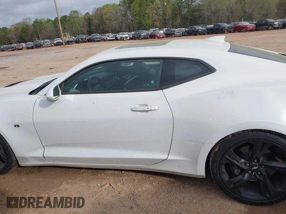 2019 Chevrolet Camaro 2SS with VIN 1G1FH1R79K0138141, listed as a IAAI auction lot 41957998 with 98,283 mi miles and . Bid and sale history available at DreamBid. Image 14.