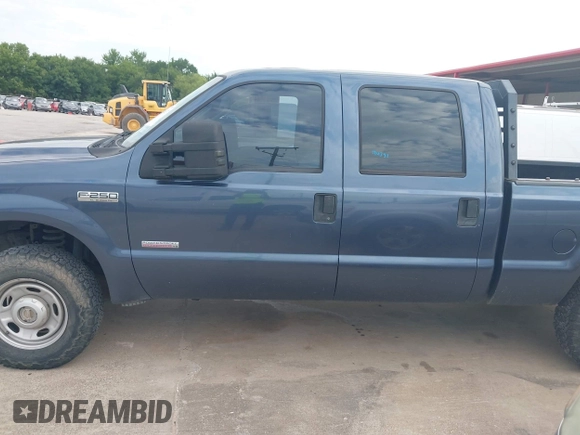 2006 Ford F-250 XL z VIN 1FTSW21P16ED82243, wystawiony jako IAAI lot #42674637 z przebiegiem 153 467 mil mil oraz . Historia ofert i sprzedaży dostępna na DreamBid. Obrazek 14.