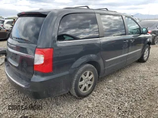 2012 Chrysler Town & Country Touring with VIN 2C4RC1BG3CR157692, listed as a Copart auction lot 51068304 with 133,229 mi miles and Salvage Title. Bid and sale history available at DreamBid. Image 3.