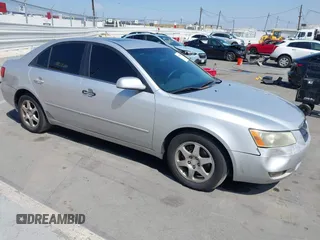 2006 Hyundai Sonata GLS with VIN 5NPEU46F46H097339, listed as a IAAI auction lot 42150865 with 221,711 mi miles and . Bid and sale history available at DreamBid. Image 1.