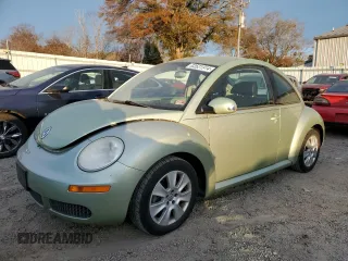 2009 Volkswagen New Beetle Coupe S with VIN 3VWPW31C99M513021, listed as a Copart auction lot 83521914 with 82,850 mi miles and Clean Title. Bid and sale history available at carsss.com. Image 1.