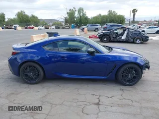 2023 Toyota 86 с VIN JF1ZNBC10P8760407, выставлен на аукционе IAAI как лот 42131556 с пробегом 10 458 миль миль и . История ставок и продаж доступна на DreamBid. Изображение 12.