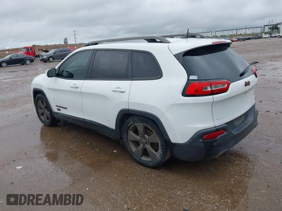 2017 Jeep Cherokee Latitude z VIN 1C4PJLCBXHW578514, wystawiony jako IAAI lot #42177673 z przebiegiem 125 030 mil mil oraz . Historia ofert i sprzedaży dostępna na DreamBid. Obrazek 3.