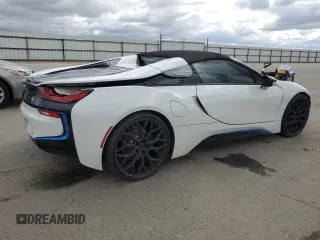 2019 BMW i8 z VIN WBY2Z6C51KVB82985, wystawiony jako Copart lot #47491815 z przebiegiem 74 489 mil mil oraz Szkoda całkowita • Salvage title. Historia ofert i sprzedaży dostępna na DreamBid. Obrazek 3.