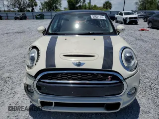 2015 MINI Hardtop S z VIN WMWXP7C57F2A42463, wystawiony jako Copart lot #56651155 z przebiegiem 66 710 mil mil oraz Szkoda całkowita • Salvage title. Historia ofert i sprzedaży dostępna na DreamBid. Obrazek 5.