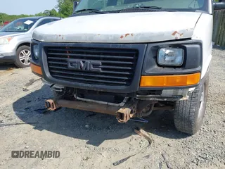 2012 GMC Savana Cargo z VIN 1GTW7GCA0C1171655, wystawiony jako IAAI lot #42101973 z przebiegiem 217 024 mil mil oraz . Historia ofert i sprzedaży dostępna na DreamBid. Obrazek 6.