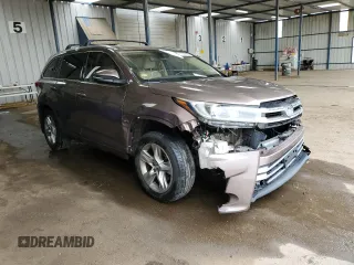 2017 Toyota Highlander Limited z VIN 5TDDZRFH7HS378768, wystawiony jako Copart lot #60698855 z przebiegiem 129 462 mil mil oraz Czysty tytuł • Clean title. Historia ofert i sprzedaży dostępna na DreamBid. Obrazek 4.