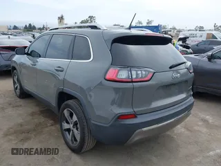 2019 Jeep Cherokee Limited z VIN 1C4PJLDB4KD365690, wystawiony jako IAAI lot #42378905 z przebiegiem 65 505 mil mil oraz . Historia ofert i sprzedaży dostępna na DreamBid. Obrazek 3.