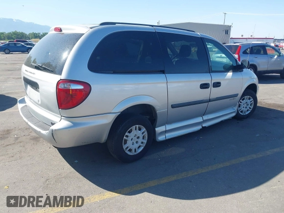 2007 Dodge Grand Caravan SE with VIN 1D4GP24R77B185034, listed as a IAAI auction lot 42503537 with 153,150 mi miles and . Bid and sale history available at DreamBid. Image 4.