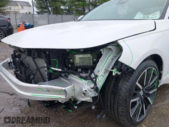 2024 Honda Accord Touring с VIN 1HGCY2F80RA090757, выставлен на аукционе IAAI как лот 41999518 с пробегом 3 862 миль миль и . История ставок и продаж доступна на DreamBid. Изображение 17.