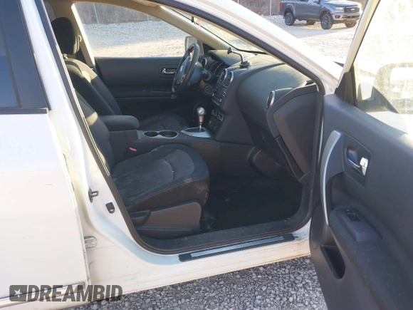 2013 Nissan Rogue S with VIN JN8AS5MT1DW534860, listed as a IAAI auction lot 41757072 with 206,778 mi miles. Bid and sale history available at carsss.com. Image 5.
