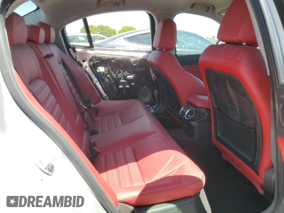 2019 Alfa Romeo Giulia Ti Sport with VIN ZARFAMBN5K7605302, listed as a Copart auction lot 57984495 with 31,372 mi miles and Salvage title. Bid and sale history available at DreamBid. Image 10.