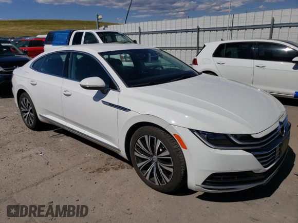 2019 Volkswagen Arteon SE z VIN WVWBR7AN2KE000430, wystawiony jako Copart lot #64304653 z przebiegiem 55 262 mil mil oraz . Historia ofert i sprzedaży dostępna na DreamBid. Obrazek 4.