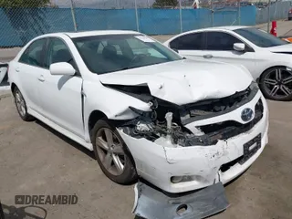 2011 Toyota Camry LE with VIN 4T1BK3EK3BU629726, listed as a IAAI auction lot 41954801 with 209,171 mi miles. Bid and sale history available at carsss.com. Image 1.
