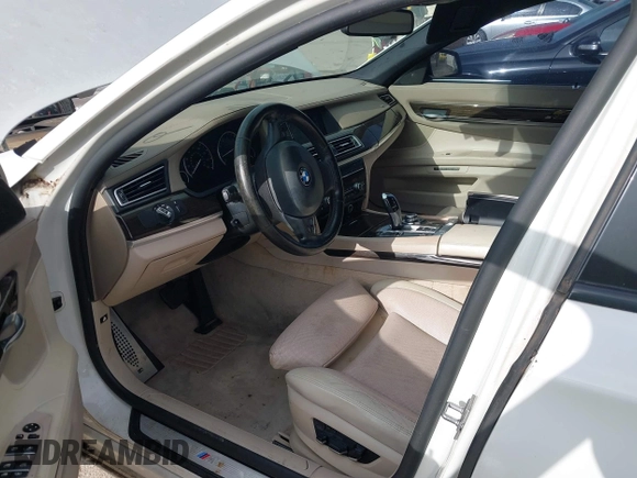 2012 BMW 7 Series 750Li с VIN WBAKB8C58CC963818, выставлен на аукционе IAAI как лот 42346005 с пробегом 189 995 миль миль и . История ставок и продаж доступна на DreamBid. Изображение 12.