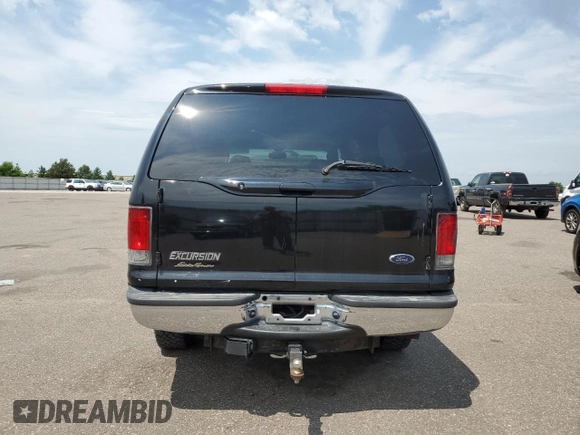 2005 Ford Excursion Eddie Bauer z VIN 1FMSU45P25EA74441, wystawiony jako Copart lot #64577505 z przebiegiem 253 179 mil mil oraz Czysty tytuł • Clean title. Historia ofert i sprzedaży dostępna na DreamBid. Obrazek 6.