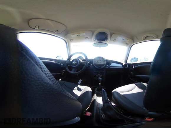 2013 MINI Hardtop with VIN WMWSU3C58DT545046, listed as a IAAI auction lot 42665896 with 60,973 mi miles and . Bid and sale history available at DreamBid. Image 18.