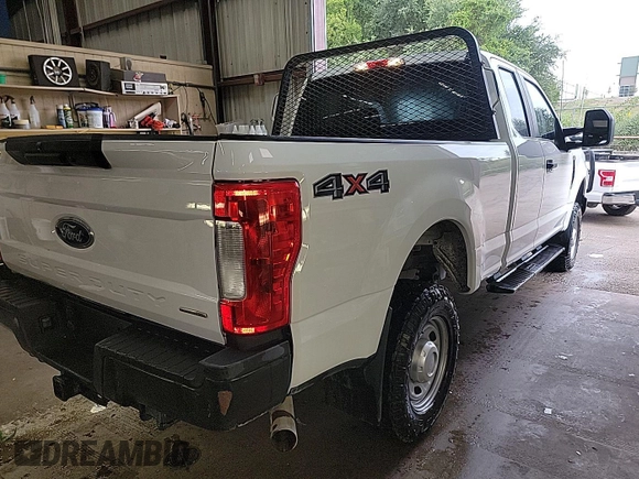 2018 Ford F-250 XL with VIN 1FT7X2B66JEC27091, listed as a IAAI auction lot 42777784 with 179,289 mi miles and . Bid and sale history available at DreamBid. Image 11.