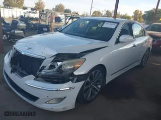 2014 Hyundai Genesis 5.0L R-Spec with VIN KMHGC4DH6EU264607, listed as a IAAI auction lot 40870852 with 175,404 mi miles. Bid and sale history available at carsss.com. Image 17.