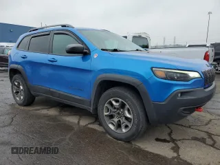 2019 Jeep Cherokee Trailhawk with VIN 1C4PJMBX7KD308842, listed as a Copart auction lot 59807225 with 65,908 mi miles and Clean title. Bid and sale history available at DreamBid. Image 4.
