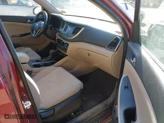 2017 Hyundai Tucson Sport with VIN KM8J3CA2XHU473398, listed as a IAAI auction lot 42109961 with 157,588 mi miles. Bid and sale history available at carsss.com. Image 5.