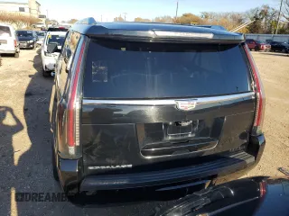 2019 Cadillac Escalade ESV Premium Luxury z VIN 1GYS4JKJ3KR358307, wystawiony jako Copart lot #84033424 z przebiegiem 196 975 mil mil oraz Czysty tytuł • Clean title. Historia ofert i sprzedaży dostępna na DreamBid. Obrazek 6.