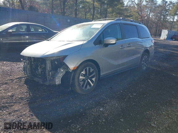 2025 Honda Odyssey EX-L with VIN 5FNRL6H64SB016104, listed as a IAAI auction lot 41456550 with 61 mi miles and . Bid and sale history available at DreamBid. Image 17.