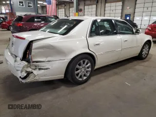 2008 Cadillac DTS 1SA z VIN 1G6KD57Y08U136593, wystawiony jako Copart lot #49208925 z przebiegiem 145 099 mil mil oraz Szkoda całkowita • Salvage title. Historia ofert i sprzedaży dostępna na DreamBid. Obrazek 3.