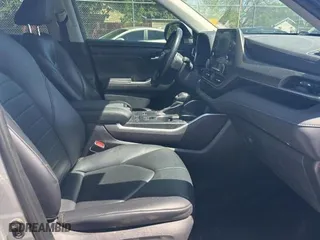 2020 Toyota Highlander XLE with VIN 5TDGZRAH2LS509392, listed as a Copart auction lot 54594555 with 123,365 mi miles and Clean Title. Bid and sale history available at carsss.com. Image 5.