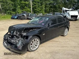 2006 BMW 3 Series 325i z VIN WBAVB13526PS65254, wystawiony jako Copart lot #61694295 z przebiegiem Nie podano mil oraz Czysty tytuł • Clean title. Historia ofert i sprzedaży dostępna na DreamBid. Obrazek 2.