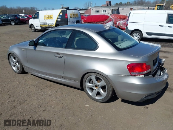 2009 BMW 1 Series 135i with VIN WBAUC73539VK80177, listed as a IAAI auction lot 41752615 with 78,993 mi miles and . Bid and sale history available at carsss.com. Image 3.