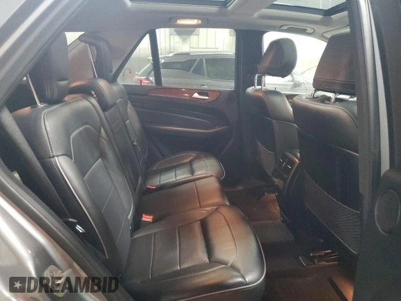 2012 Mercedes-Benz M 550 z VIN 4JGDA7DB3CA096915, wystawiony jako Copart lot #46793055 z przebiegiem 118 985 mil mil oraz Czysty tytuł • Clean title. Historia ofert i sprzedaży dostępna na DreamBid. Obrazek 11.