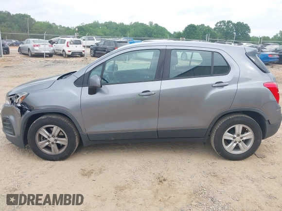 2020 Chevrolet Trax LS z VIN 3GNCJKSB4LL176651, wystawiony jako IAAI lot #42126535 z przebiegiem 118 420 mil mil oraz . Historia ofert i sprzedaży dostępna na DreamBid. Obrazek 14.