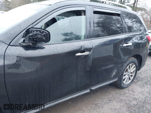 2015 Nissan Pathfinder Platinum with VIN 5N1AR2MM4FC632070, listed as a IAAI auction lot 41174342 with 192,651 mi miles and . Bid and sale history available at DreamBid. Image 6.
