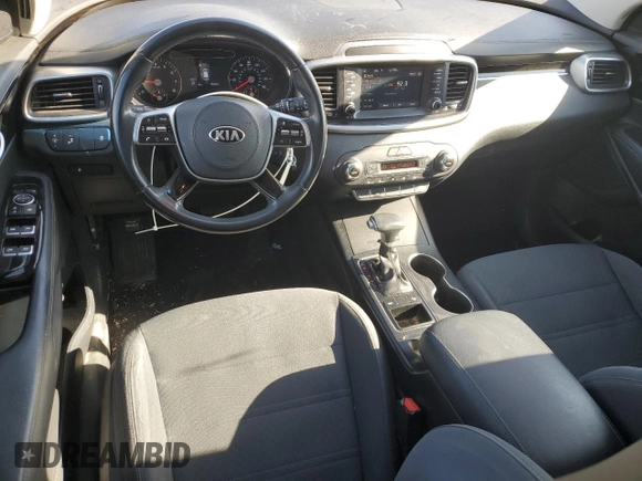 2019 Kia Sorento S with VIN 5XYPG4A50KG594548, listed as a Copart auction lot 84011434 with 98,444 mi miles and Salvage Title. Bid and sale history available at DreamBid. Image 8.