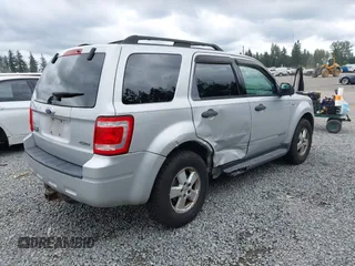 2008 Ford Escape XLT с VIN 1FMCU93118KB07144, выставлен на аукционе IAAI как лот 42597705 с пробегом 178 971 миль миль и . История ставок и продаж доступна на DreamBid. Изображение 4.