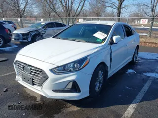 2018 Hyundai Sonata SE z VIN 5NPE24AF2JH684385, wystawiony jako IAAI lot #41354065 z przebiegiem 73 680 mil mil oraz . Historia ofert i sprzedaży dostępna na DreamBid. Obrazek 2.