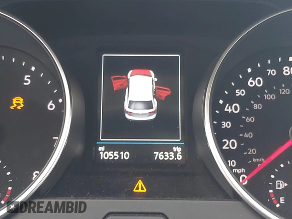 2018 Volkswagen Tiguan SEL with VIN 3VV2B7AX4JM012840, listed as a IAAI auction lot 42263511 with 105,510 mi miles and . Bid and sale history available at DreamBid. Image 7.