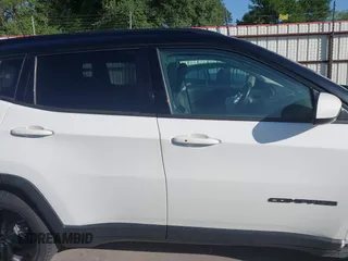 2018 Jeep Compass Latitude with VIN 3C4NJCBB3JT407981, listed as a IAAI auction lot 41998122 with 82,220 mi miles and . Bid and sale history available at DreamBid. Image 13.
