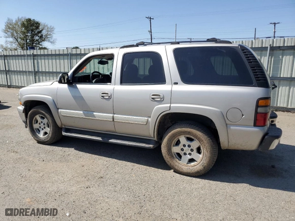 2005 Chevrolet Tahoe LT with VIN 1GNEC13T85R101175, listed as a Copart auction lot 49727485 with 187,301 mi miles and Salvage Title. Bid and sale history available at carsss.com. Image 2.