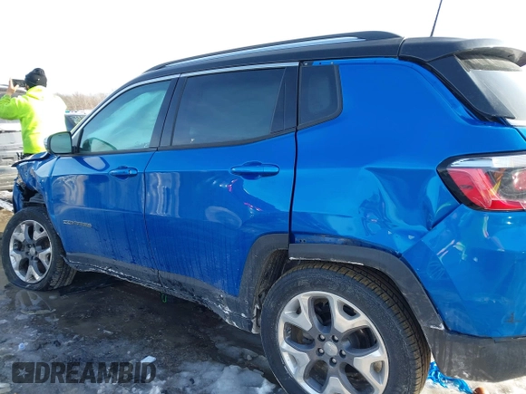 2020 Jeep Compass Limited with VIN 3C4NJDCB7LT147155, listed as a IAAI auction lot 41654100 with 66,205 mi miles. Bid and sale history available at carsss.com. Image 13.