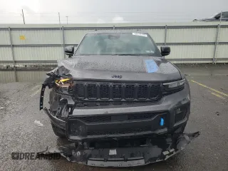 2022 Jeep Grand Cherokee Trailhawk with VIN 1C4RJYC65N8756709, listed as a Copart auction lot 62712115 with 16,978 mi miles and Salvage title. Bid and sale history available at DreamBid. Image 5.