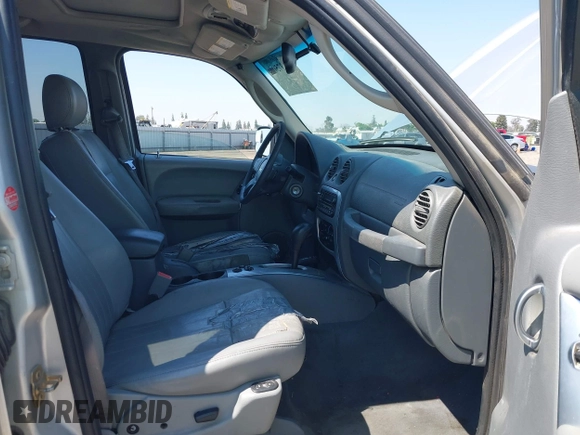 2005 Jeep Liberty Limited with VIN 1J4GL58K55W727495, listed as a IAAI auction lot 42137506 with 185,103 mi miles and . Bid and sale history available at carsss.com. Image 5.