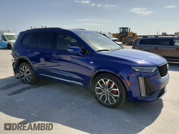 2023 Cadillac XT6 AWD Sport with VIN 1GYKPHRSXPZ117852, listed as a Copart auction lot 47895715 with 61,169 mi miles and Salvage title. Bid and sale history available at DreamBid. Image 4.